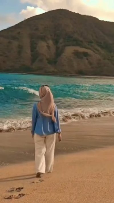 Pantai Mawun Lombok Tengah NTB в сентябре — фото погоды (2025-09-21)