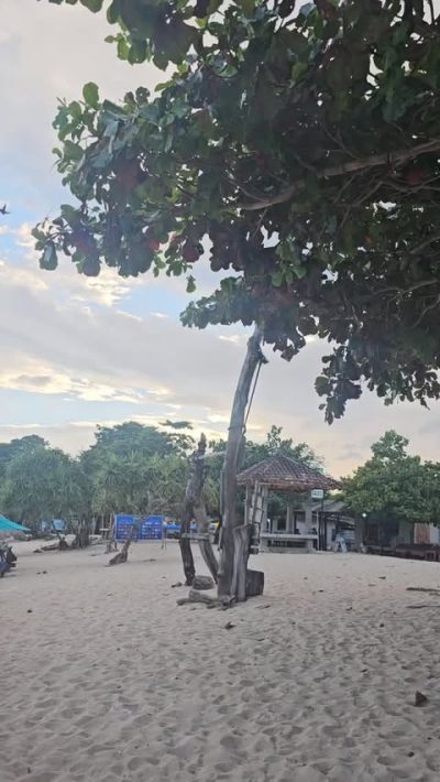 Pantai Mawun Lombok Tengah NTB в марте — фото погоды (2026-03-31)