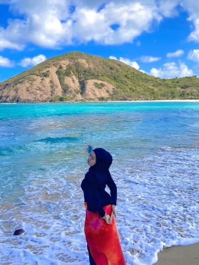 Pantai Mawun Lombok Tengah NTB в июле — фото погоды (2026-07-16)