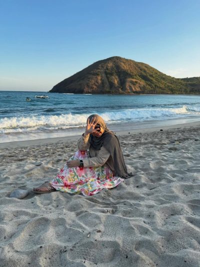 Pantai Mawun Lombok Tengah NTB в июле — фото погоды (2026-07-20)