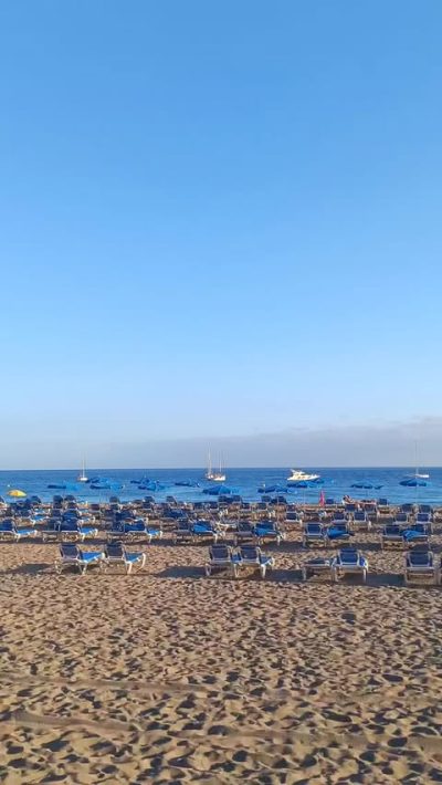 Playa De Las Vistas Beach, Los Cristianos в июне — фото погоды (2026-06-15)