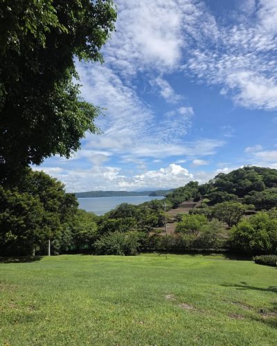 Occidental Papagayo в октябре — фото погоды (2025-10-17)