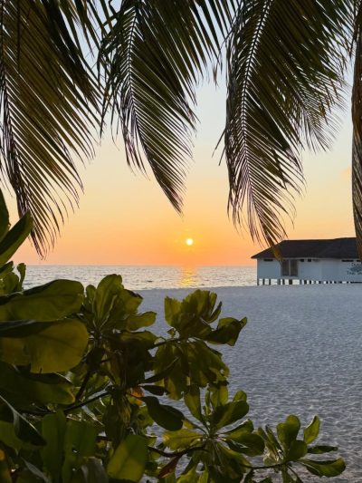 Angaga Island Resort and Spa — фото погоды в марте (2026-03-24)