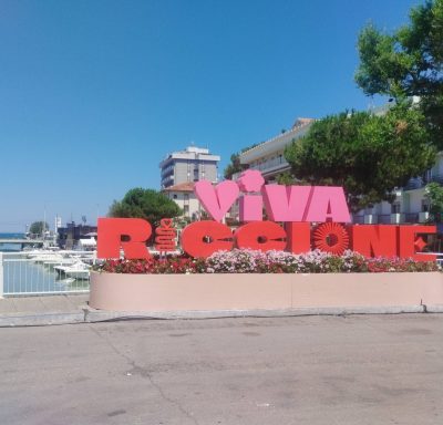 Viale Ceccarini Riccione в июне — фото погоды (2026-06-27)