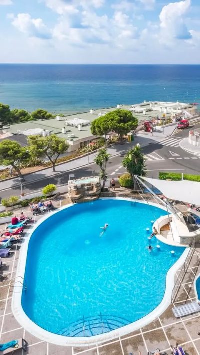 4R Salou Park Resort — фото погоды в августе (2025-08-19)