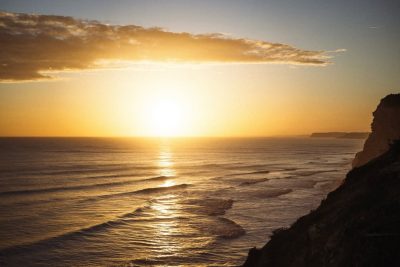 Praia Do Porto De Mós в январе — фото погоды (2026-01-05)