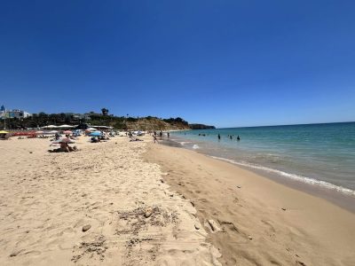 Praia Do Porto De Mós в июне — фото погоды (2026-06-28)
