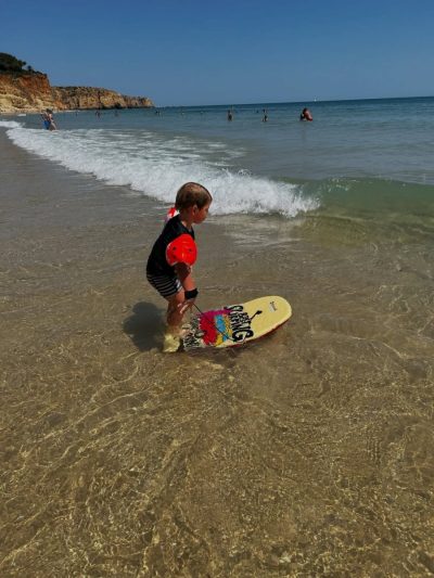 Praia Do Porto De Mós в июле — фото погоды (2026-07-08)