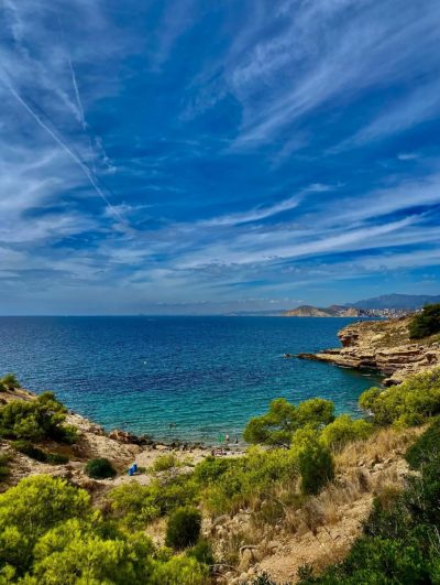 Cala Tío Ximo (Benidorm) в сентябре — фото погоды (2025-09-28)