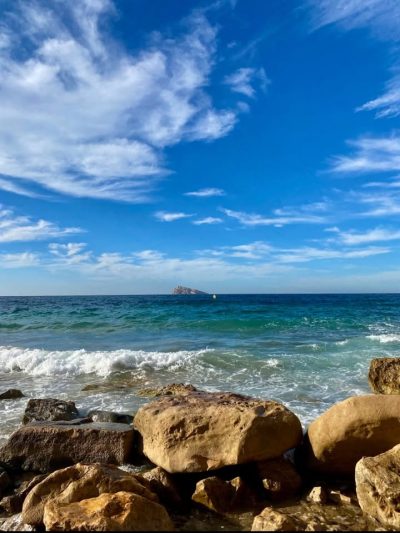 Cala Tío Ximo (Benidorm) в ноябре — фото погоды (2025-11-08)