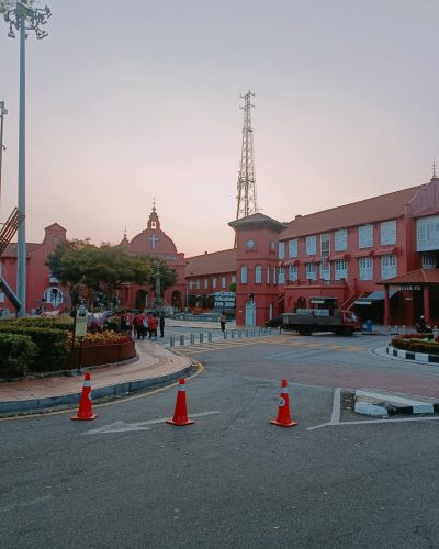 馬六甲紅屋廣場(Rumah Merah Melaka) в январе — фото погоды (2026-01-30)