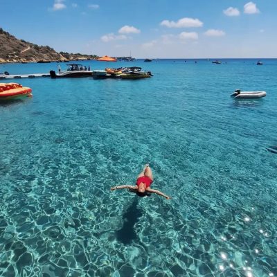 Konnos Beach в июле — фото погоды (2026-07-15)