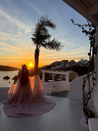 Katikies Hotel Santorini Greece — фото погоды в ноябре (2025-11-22)