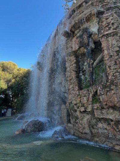 Colline Du Château, Nice, França. в июне — фото погоды (2026-06-30)