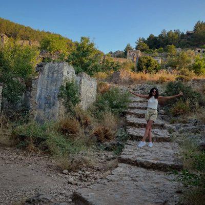 Kayaköy Tarihi Eski Rum Evleri в июле — фото погоды (2026-07-08)