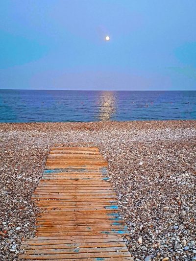 Παραλία Τραουνού (Ρόδος, Ελλάδα) - Traounou Beach (Rhodes, Greece) в июне — фото погоды (2026-06-28)
