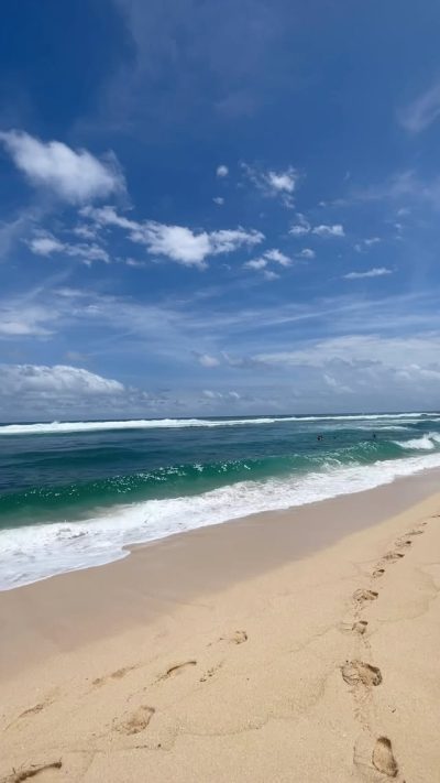 Batu Bolong Beach, Canggu в июле — фото погоды (2026-07-07)