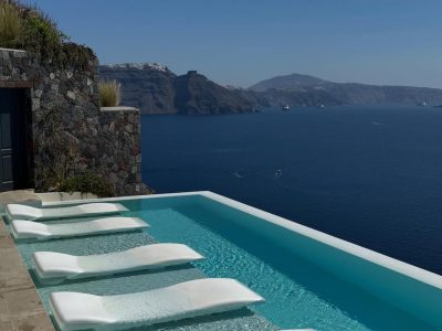 Canaves Oia Suites Santorini — фото погоды в марте (2026-03-12)