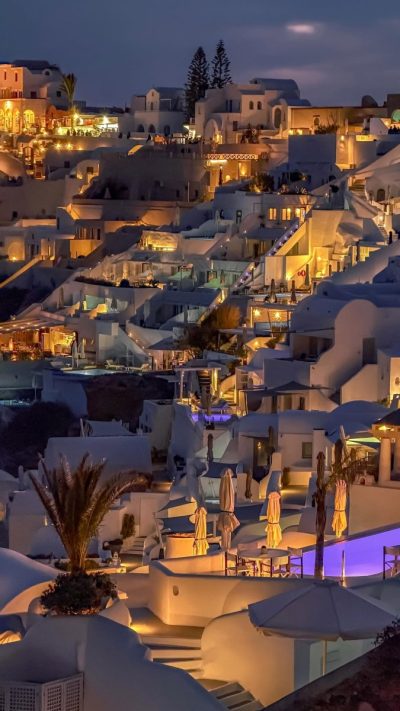 Canaves Oia Suites Santorini — фото погоды в апреле (2026-04-19)