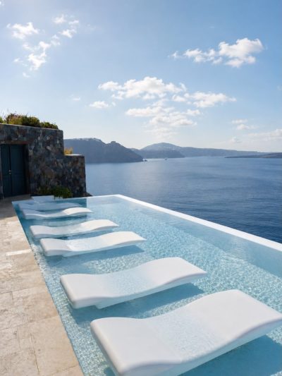 Canaves Oia Suites Santorini — фото погоды в июле (2026-07-01)