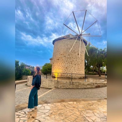 Alacatı Tarihi Değirmen в июне — фото погоды (2026-06-04)