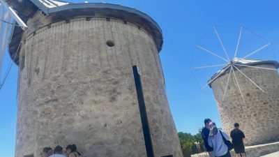 Alacatı Tarihi Değirmen в июле — фото погоды (2026-07-14)