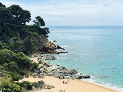 Platja De Sa Boadella в мае — фото погоды (2026-05-02)
