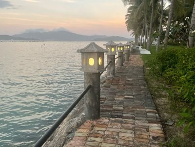 Diamond Bay Condotel & Resort Nha Trang в феврале — фото погоды (2026-02-17)