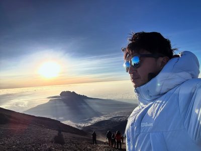 The Summit of Mt. Kilimanjaro -- Uhuru Peak в октябре — фото погоды (2025-10-05)