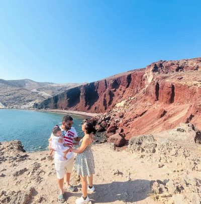 Red Sand Beach, Santorini в октябре — фото погоды (2025-10-04)