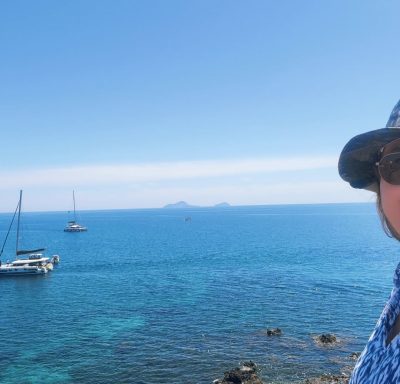 Red Sand Beach, Santorini в апреле — фото погоды (2026-04-30)