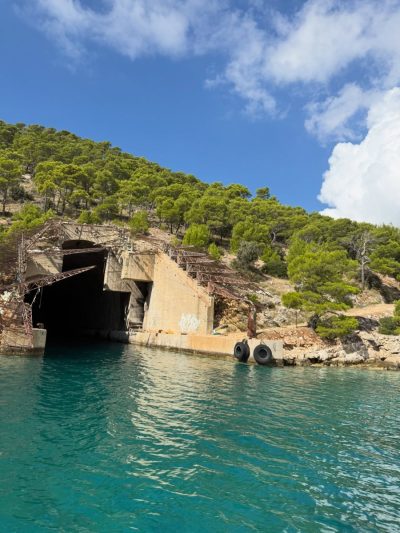 Brač, Croatia в октябре — фото погоды (2025-10-02)