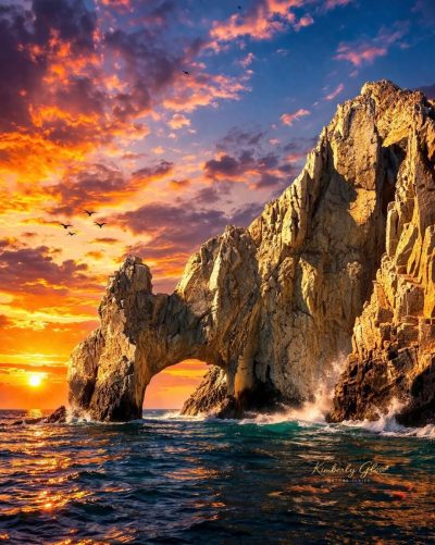 The Arch Cabo San Lucas в апреле — фото погоды (2026-04-03)