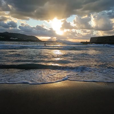 Cefalu Beach в октябре — фото погоды (2025-10-06)