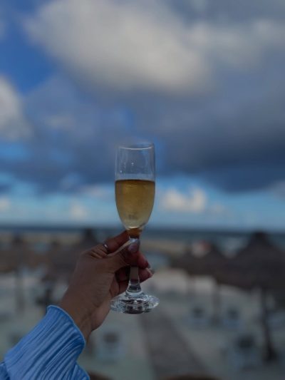 Luxury Grand Bahia Akumal в феврале — фото погоды (2026-02-04)