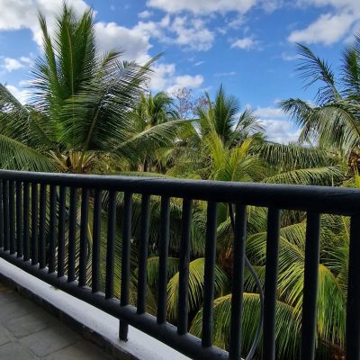 Balaclava Bay, Mauritius в октябре — фото погоды (2025-10-27)