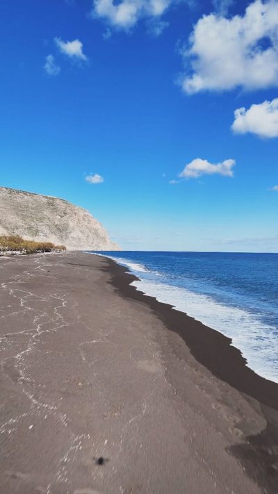 Perissa Beach в феврале — фото погоды (2026-02-26)