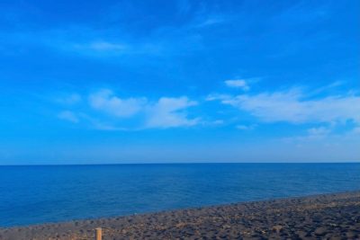 Perissa Beach в мае — фото погоды (2026-05-25)