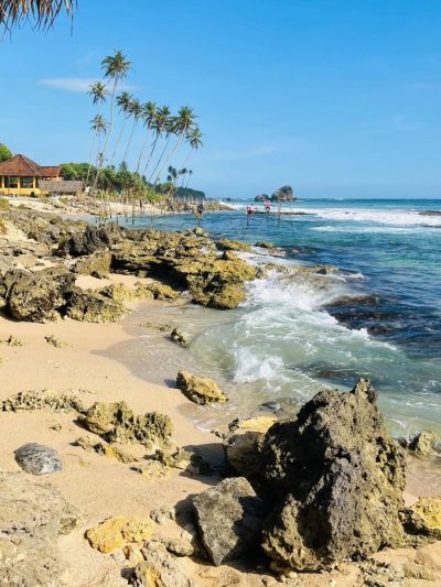 Unawatuna Beach, Sri Lanka в мае — фото погоды (2026-05-27)