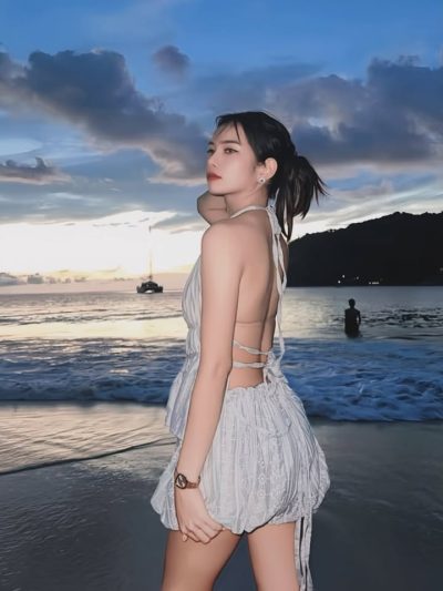 หาดในหาน Nai Harn Beach Phuket в июне — фото погоды (2026-06-19)