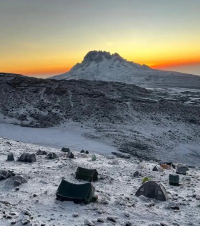Kilimanjaro - Barafu Camp @ 4,900m в январе — фото погоды (2026-01-14)