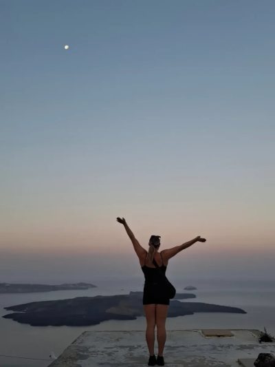 Santorini Greece в июле — фото погоды (2026-07-08)