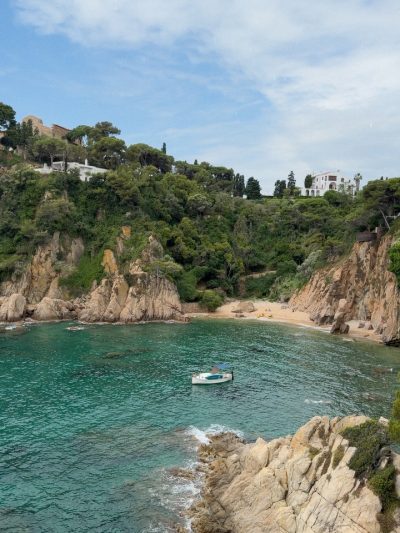 Cala de Sant Francesc в июне — фото погоды (2026-06-12)