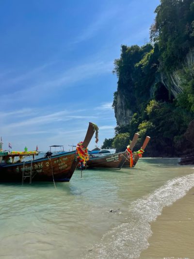 Monkey Bay - Phi-Phi Island в марте — фото погоды (2026-03-30)