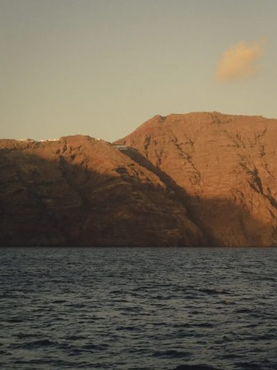 Santorini caldera в мае — фото погоды (2026-05-17)