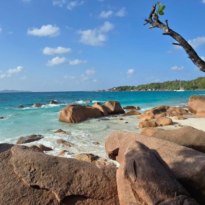Anse Lazio в феврале — фото погоды (2026-02-25)