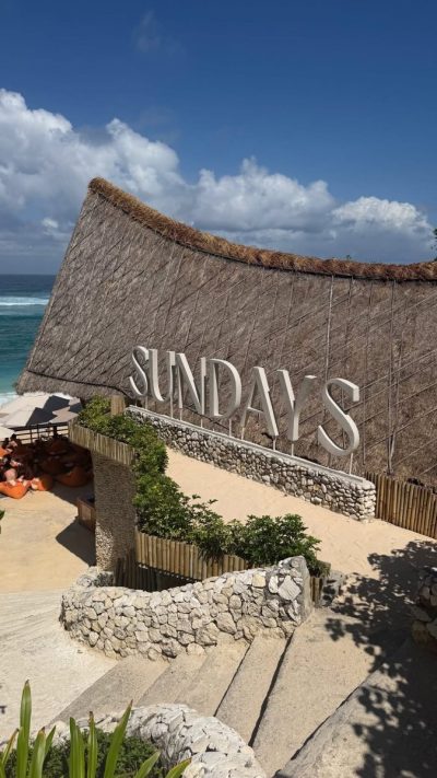 Sundays Beach Club в июне — фото погоды (2026-06-05)