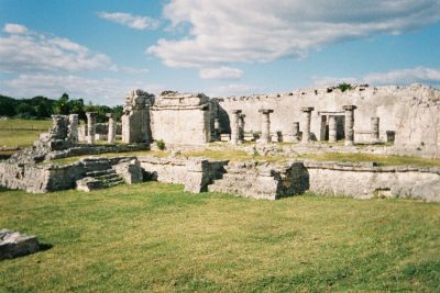 Zona Arqueologica de Tulum в июне — фото погоды (2026-06-11)