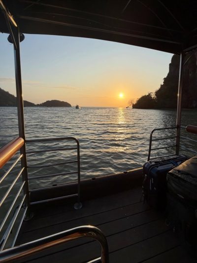 Rayavadee, Krabi Thailand в апреле — фото погоды (2026-04-30)