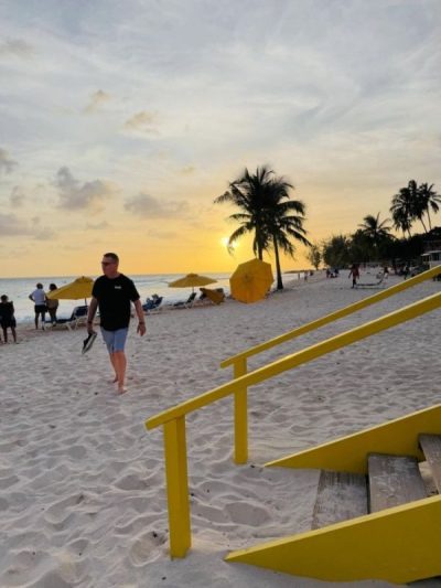 Dover Beach, Barbados в феврале — фото погоды (2026-02-27)